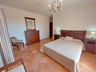 Schlafzimmer 1, Obergeschoss, Ansicht 2
