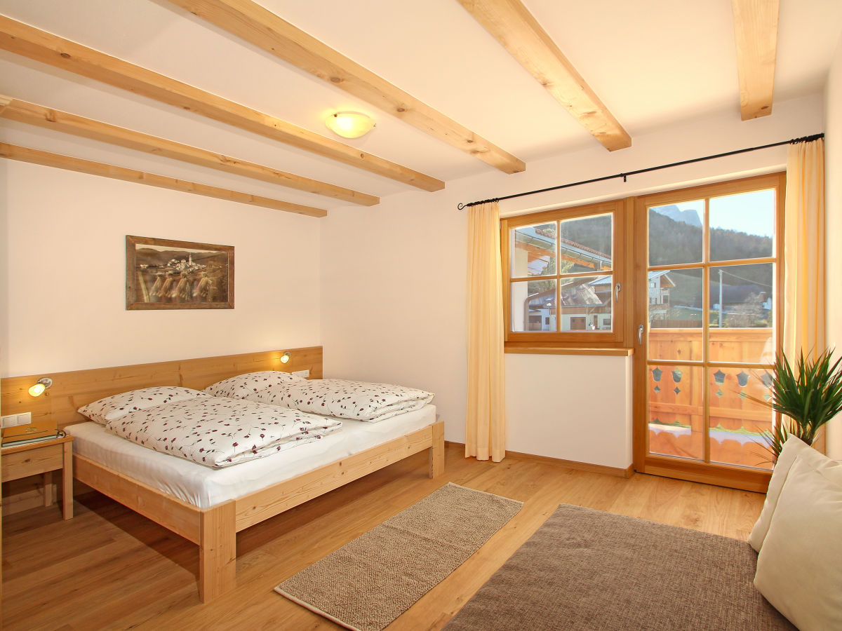 Schlafzimmer mit Balkon