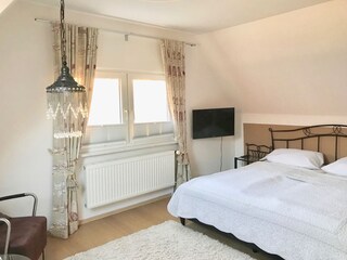 Schlafzimmer 2 (1. Etage)