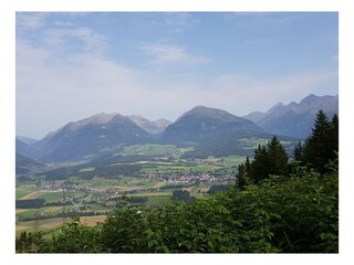 Berge und Blick auf Mariapfarr