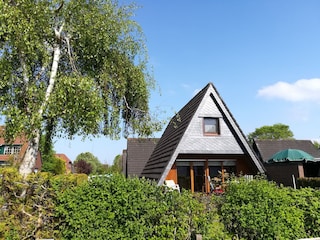 Ferienhaus auf gepflegtem Grundstück