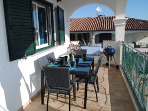 Appartement de vacances Azzurra avec 2 salles de bain & balcon avec vue sur la piscine - Oroseï - image1