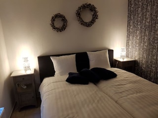 Schlafzimmer2