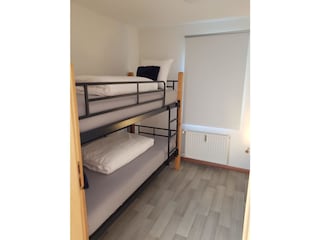 Schlafzimmer 5