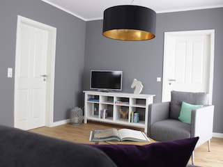 Wohnzimmer Appartement Pferdeflüsterer