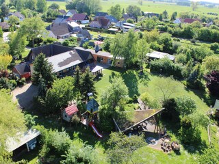 Spielwiese und unsere Spielplatz