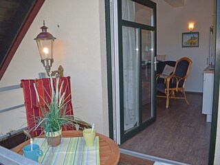 Balkon mit Gartenmöbeln