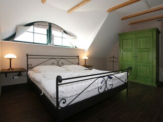 Schlafzimmer 2 OG