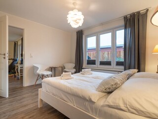 2. Schlafzimmer