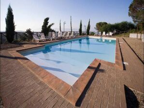 Cottage Moderne Villa in Montefiascone, Italien mit Pool - Montefiascone - image1