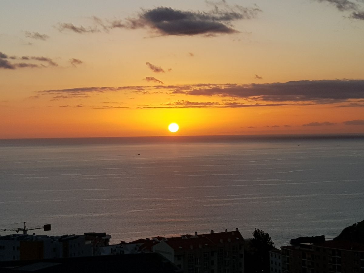 Sonnenuntergang vom Balkon