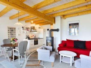 Wohnzimmer, Essbereich und Küche