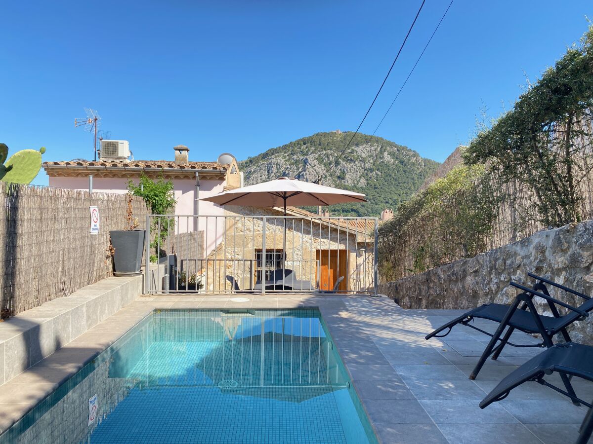 Private pool and courtyard