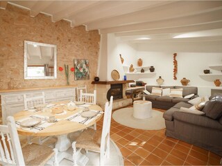 sitting-/ dining room
