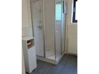Tageslichtbad modern gestaltet