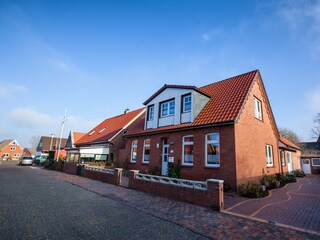 Steinstrase Unsere Haus Pop mit 3 Fw