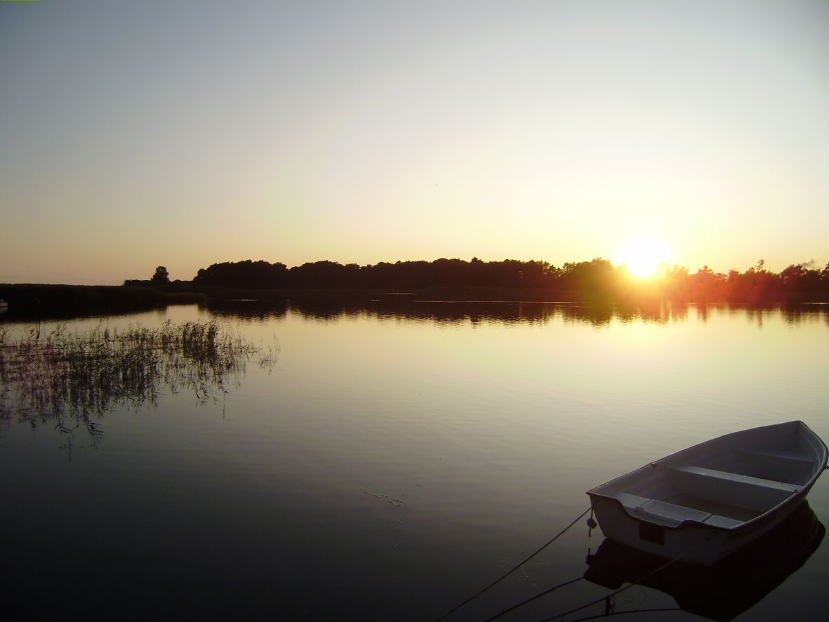 The boat at the house