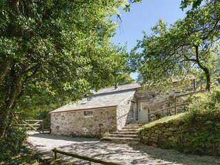 Huckworthy cottage with parking in front