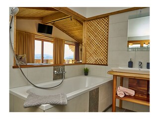 Bad mit Panoramablick