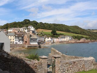 Sie können das Dorf Kingsand mit der Fähre von Plymouth