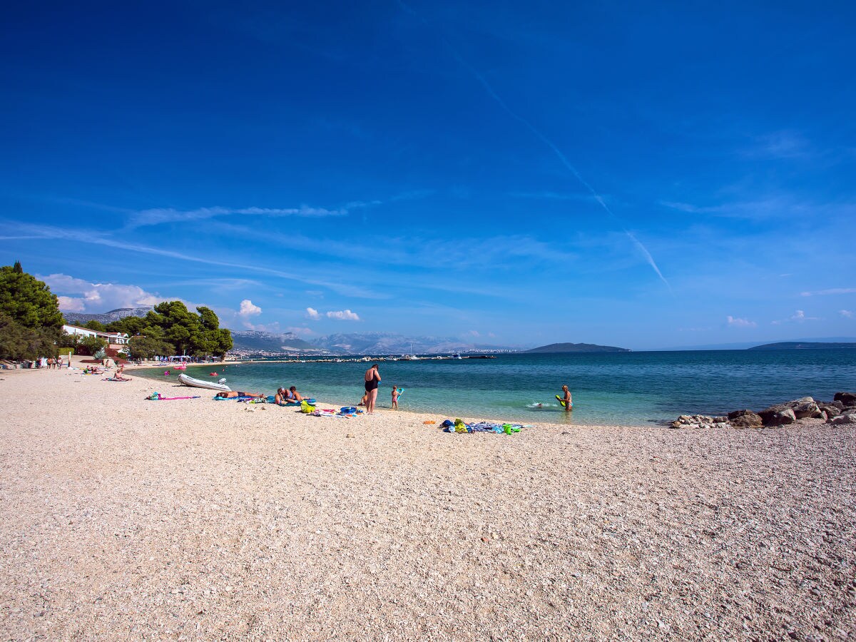 Kieselstrand 50m von der Villa entfernt