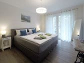 Wohlfühlschlafzimmer mit Doppelbett (180 x 200)