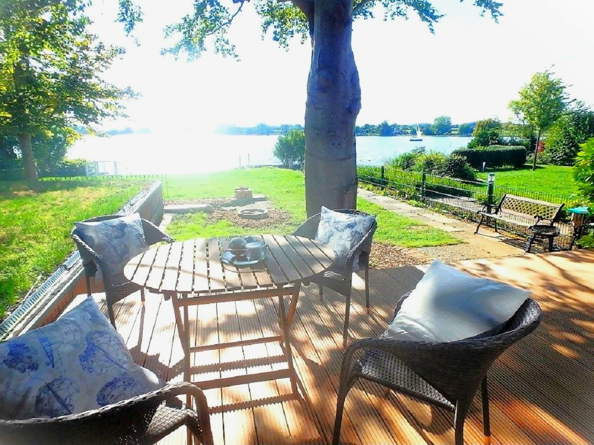 Maritimes Ferienhaus "Seaside" auf Wassergrundstück