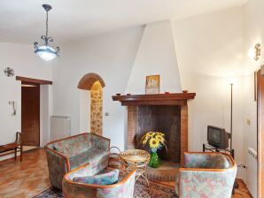 Holiday house Casa Charmante con giardino