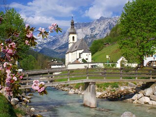 Kirche Bergsteigerdorf Ramsau