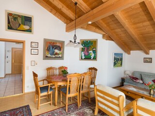 Räume mit sichtbarem Gebälk