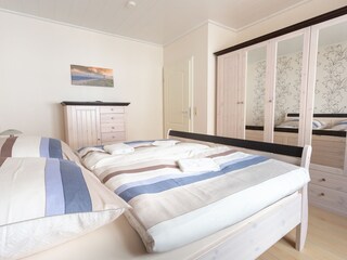 Schlafzimmer III