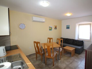 Holiday house Kastelir Features 15