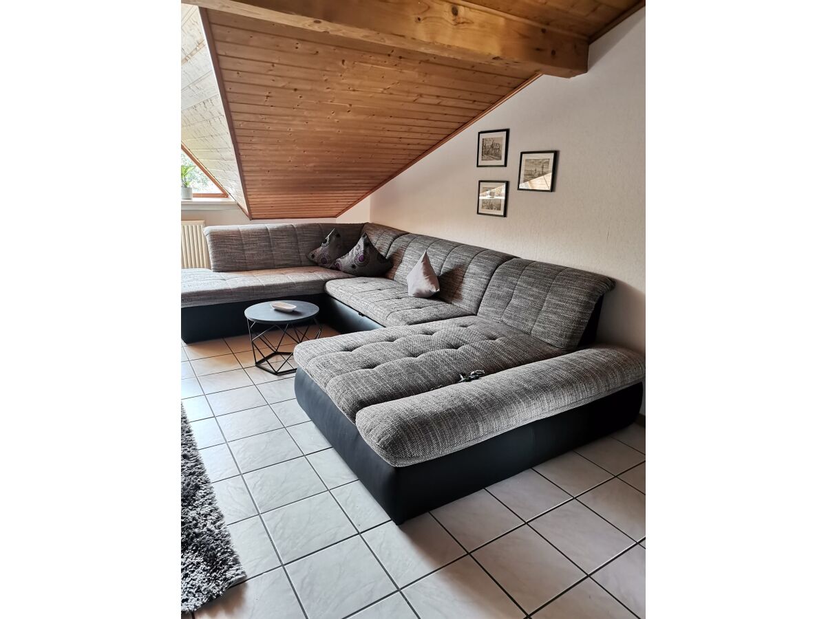 Wohnzimmer mit Schlafcouch