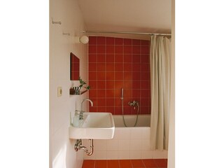 Badezimmer mit Wanne