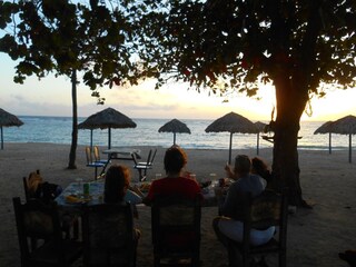 Abendessen am Strand