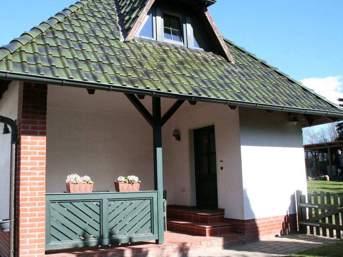 Ferienwohnung - überdachte Terrasse