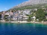 Liegt direkt am Meer mit schönen Strand vor der Tür