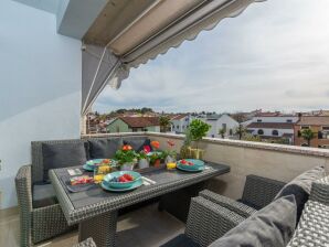 Holiday apartment Tayana - Funtana - image1