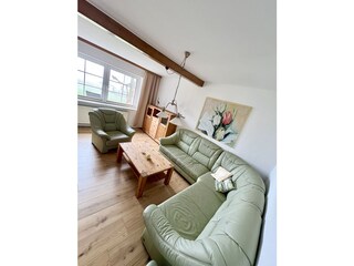 Wohnzimmer mit Seeblick