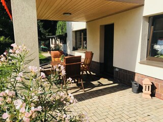 Terrasse mit Grillplatz