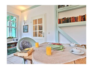 Landhaus Victoria, Möwe - Blick in den Wintergarten mit Zugang auf den Balkon