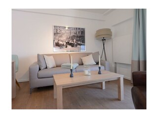 Ohlerich Speicher App. 41 - Blick auf den Wohnbereich mit Schlafsofa