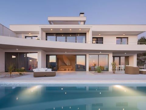 Villa Maya