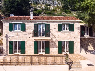 Villa Omiš Buitenaudio-opname 11