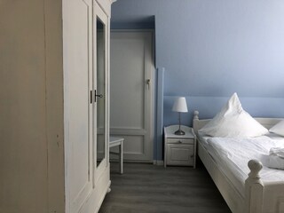 Schlafzimmer rechts
