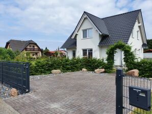 Ferienhaus Auszeit - Breege - image1