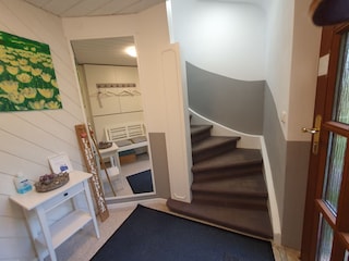 Eingangsbereich mit Treppe nach oben