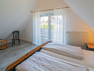 Schlafzimmer II mit Balkon