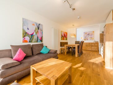 Ferienwohnung Gartenwohnung Staufenblick mit Hotelanbindung + Golf