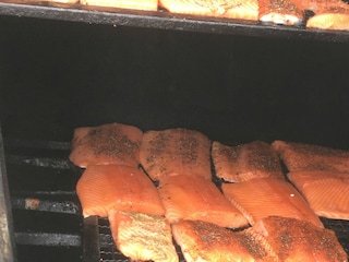 Das Räuchern von Lachs